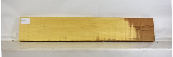 YELLOWHRT1378_2