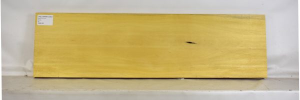 YELLOWHRT1381_2