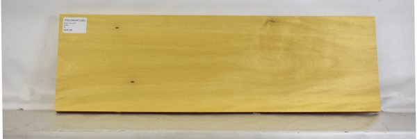 YELLOWHRT1382_2