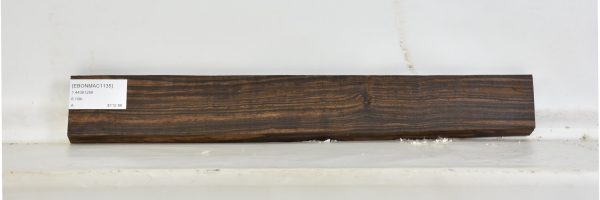 EBONMAC1135_1