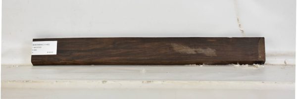 EBONMAC1149_1