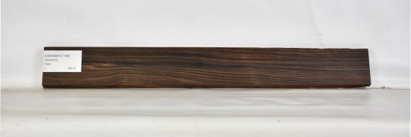 EBONMAC1189_2