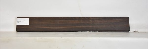 EBONMAC1259_1