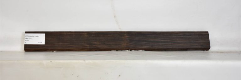 EBONMAC1268_1