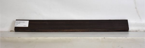 EBONMAC1335_1