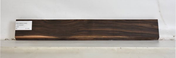 EBONMAC1342_1