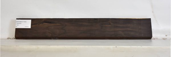 EBONMAC1352_2