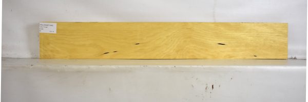 YELLOWHRT1393_2