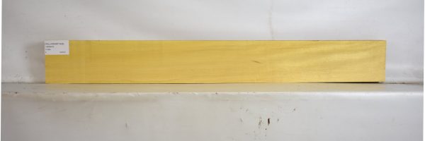 YELLOWHRT1405_1