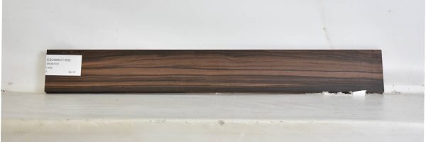 EBONMAC1362_1