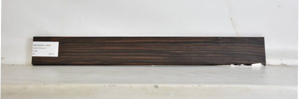 EBONMAC1380_1