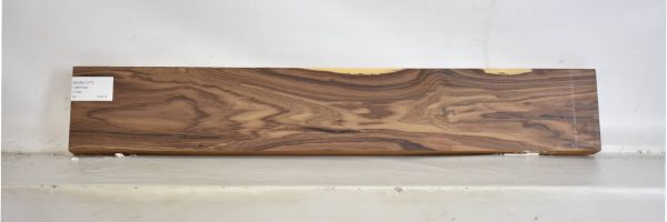 MORA1377_1