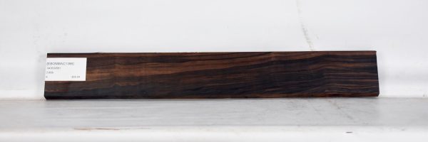 EBONMAC1386_2