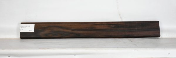 EBONMAC1392_1