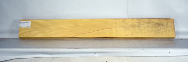 YELLOWHRT1423_2