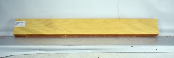 YELLOWHRT1426_2