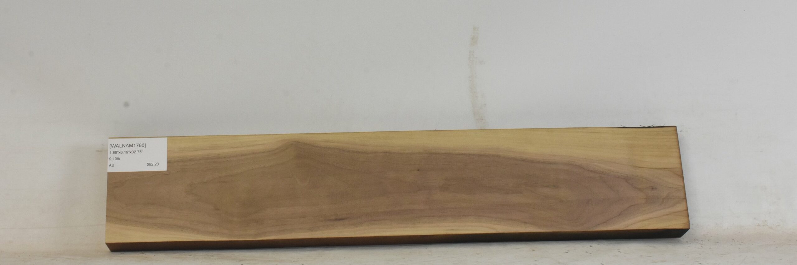 Walnut - American 1 WALNAM1786_1