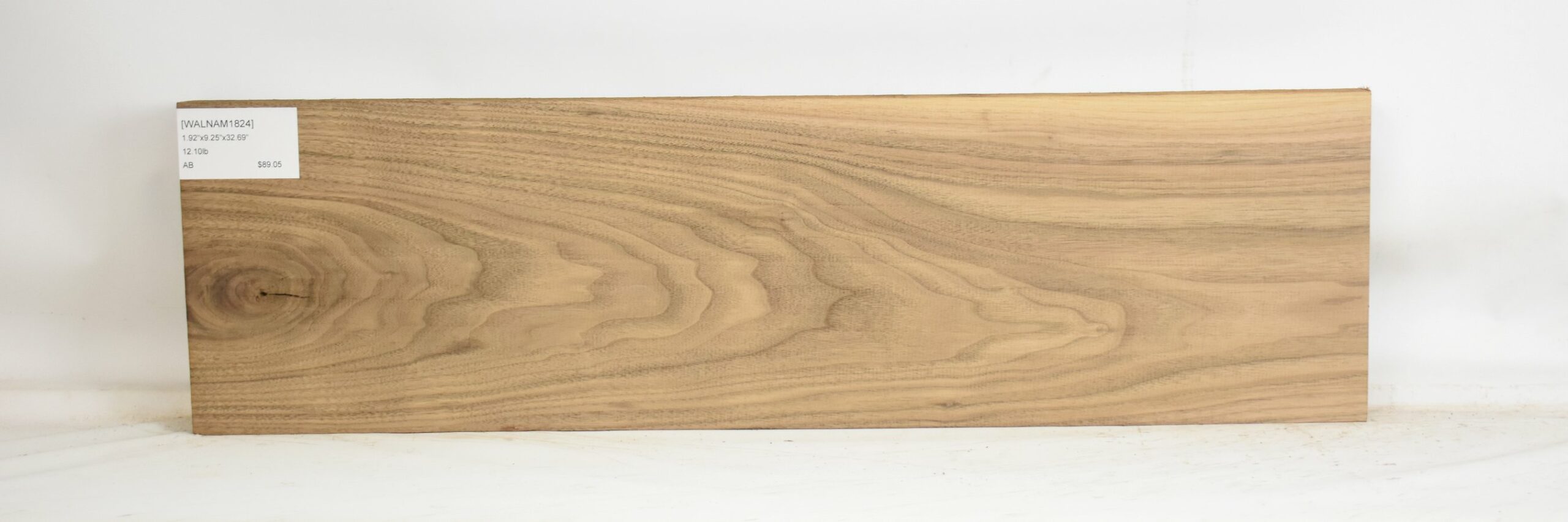 Walnut - American 1 WALNAM1824_1